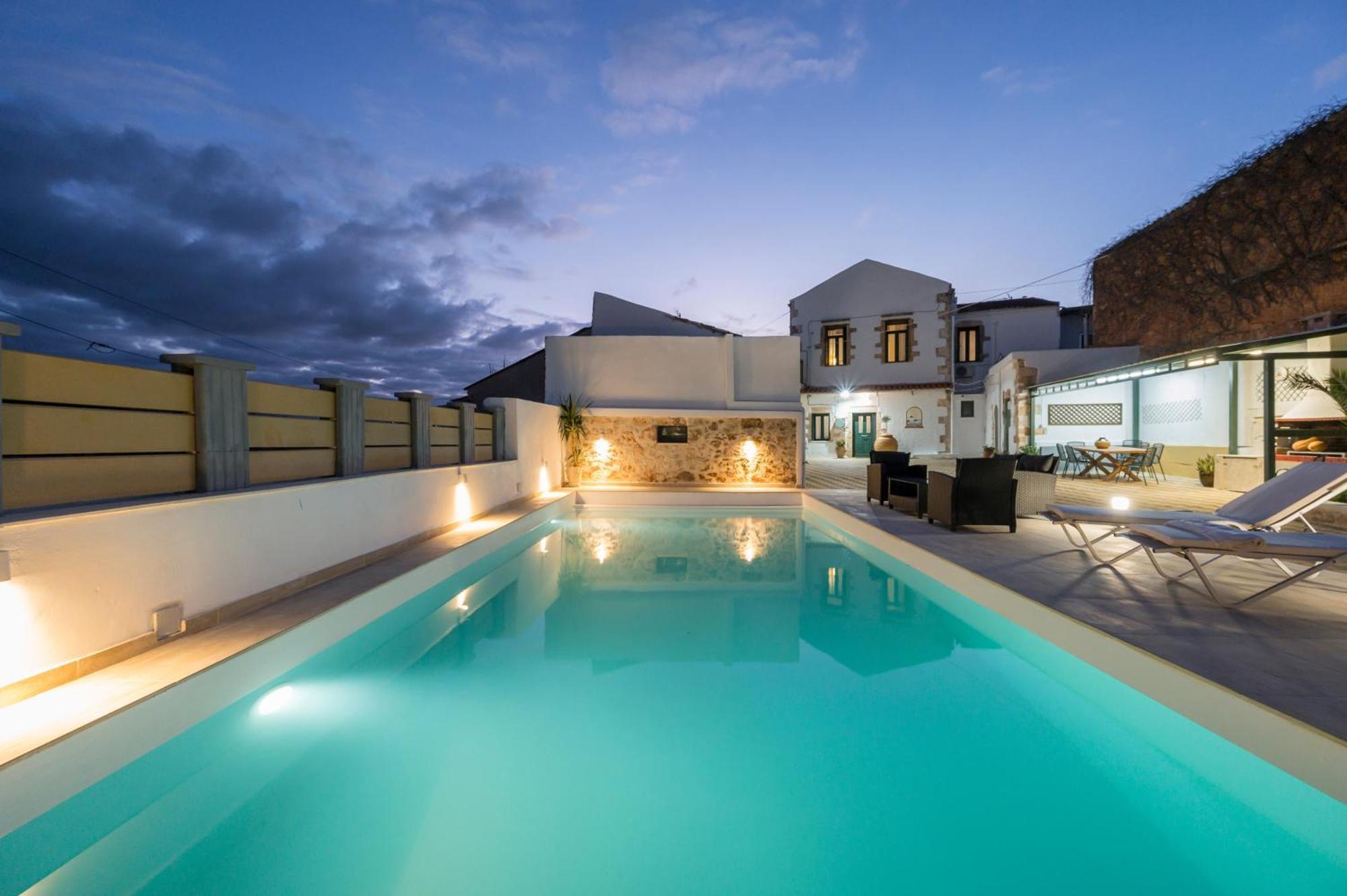 Mar Traditional Mansion Villa *