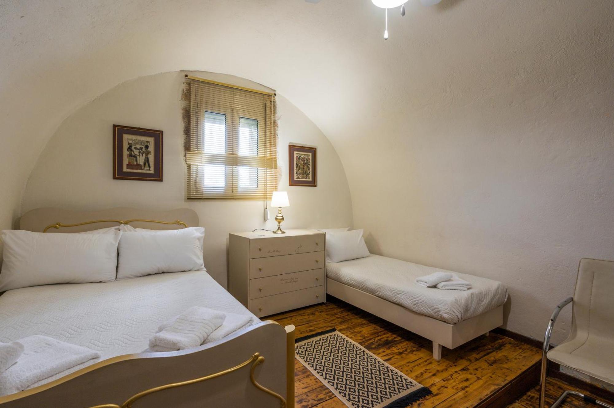 Mar Traditional Mansion * Aronion