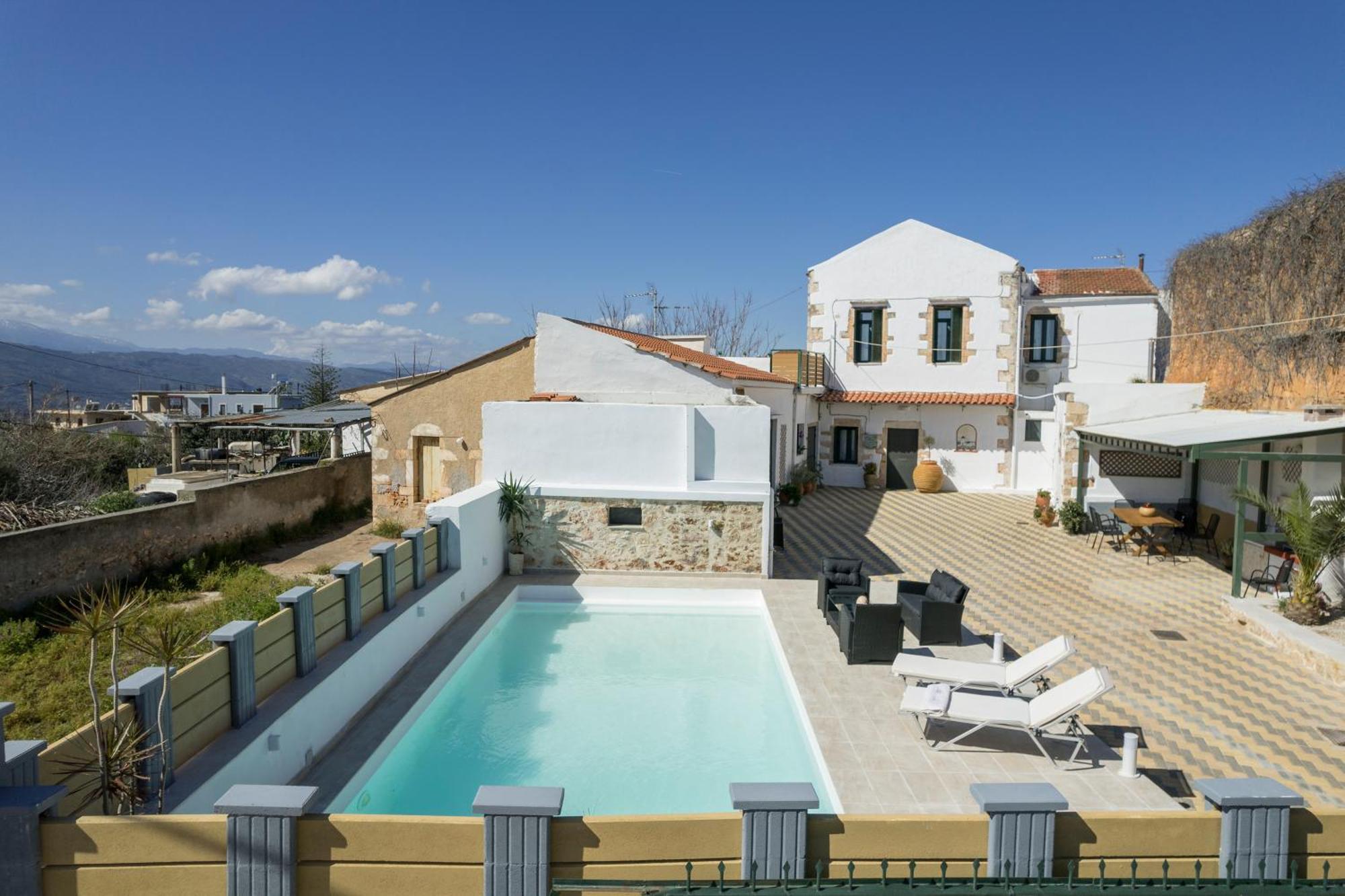 Mar Traditional Mansion
