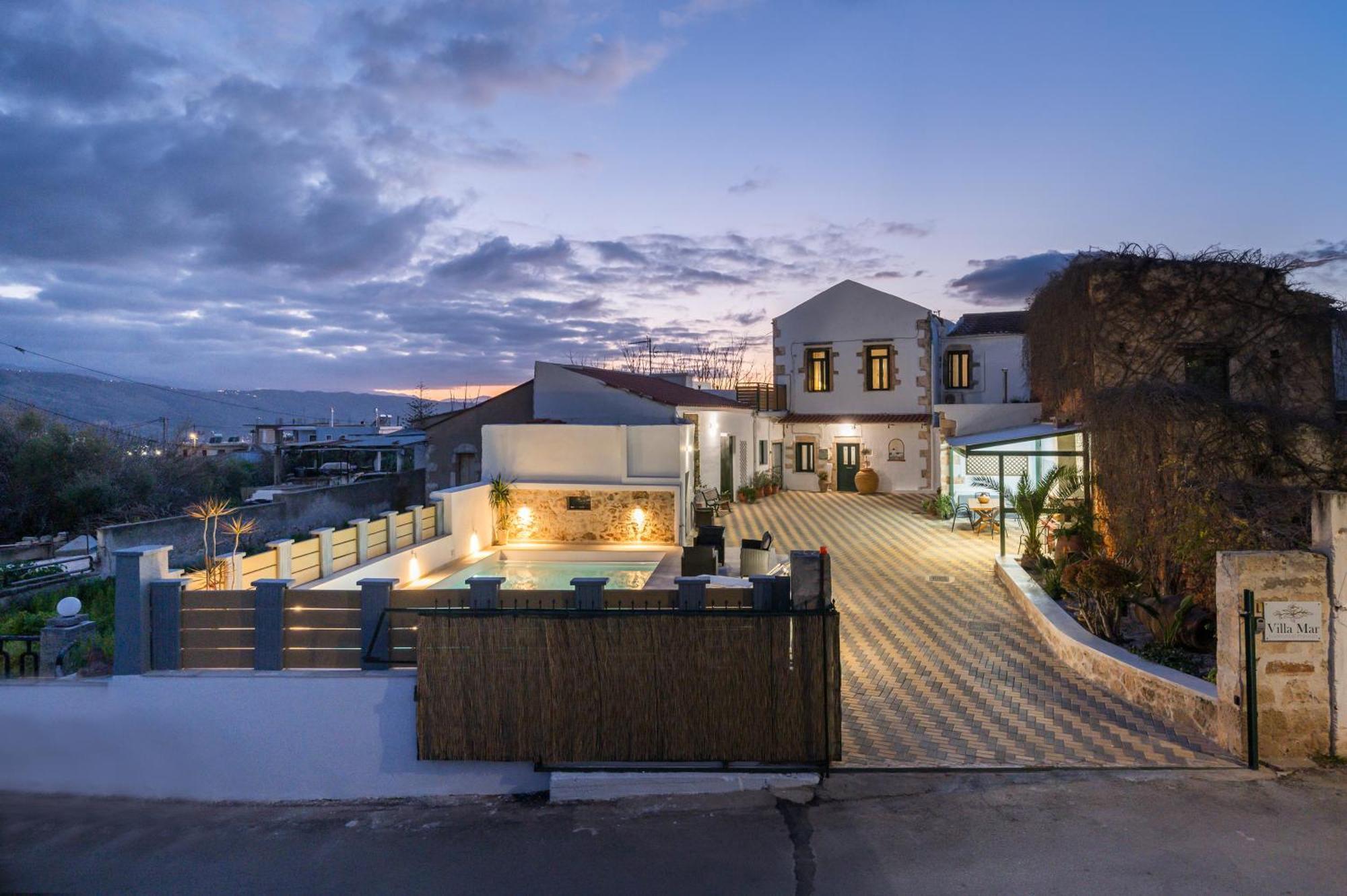 Villa Mar Traditional Mansion Aronion