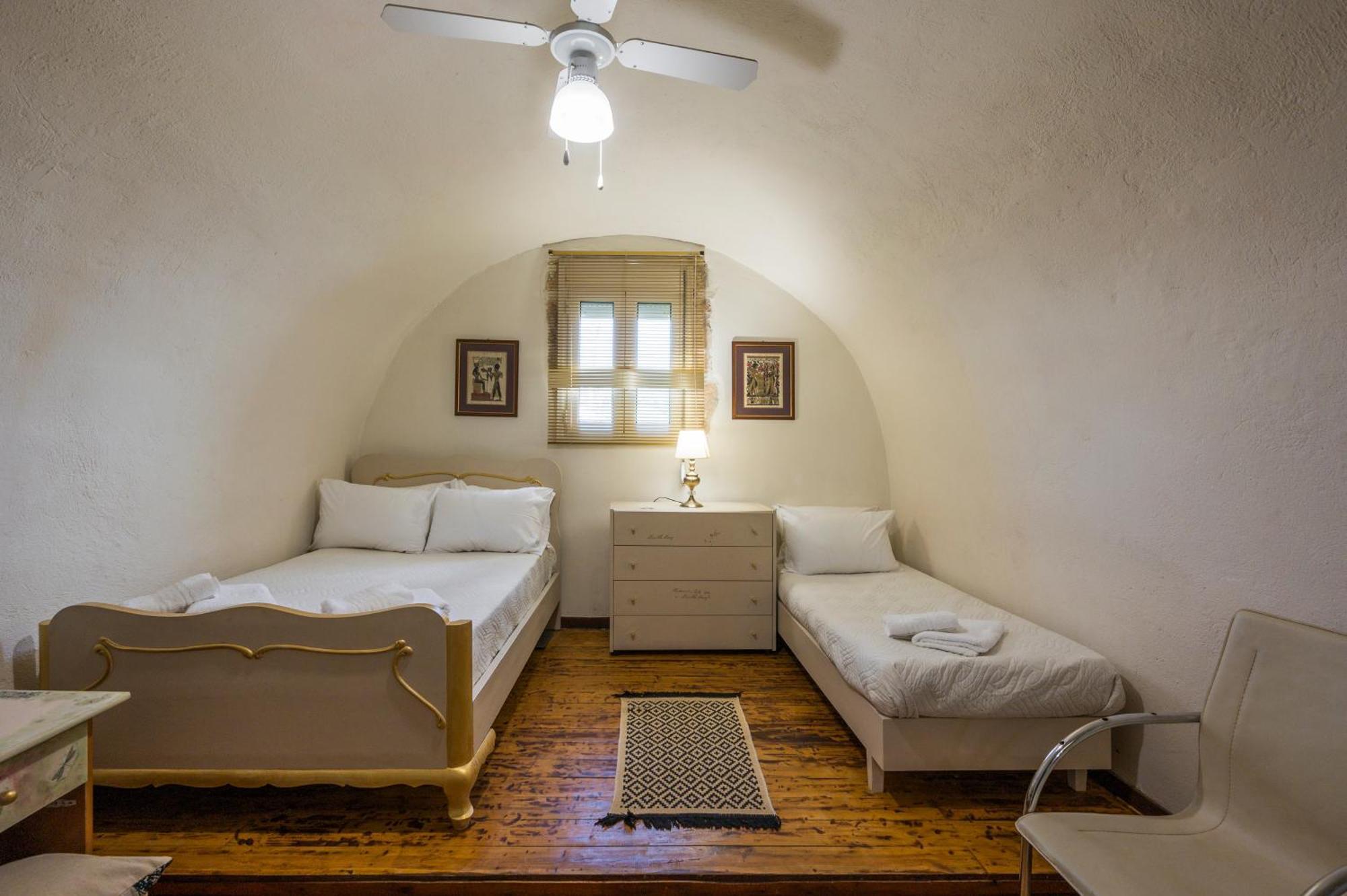 Mar Traditional Mansion Villa Aronion